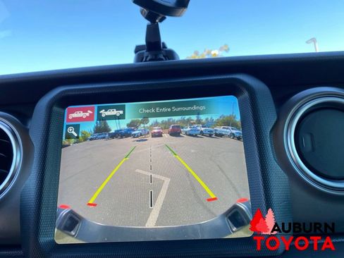 Used 2021 Jeep Gladiator Rubicon w/ Uconnect 4C Nav & Sound Group AWD/4WD image 41