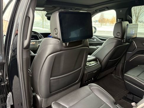 Used 2023 Cadillac Escalade Sport image 15