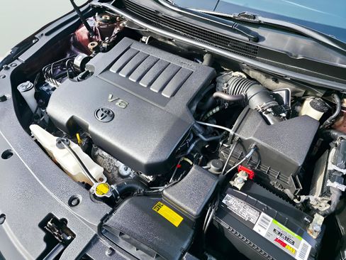 Used 2013 Toyota Avalon XLE image 38