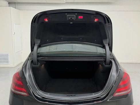 Used 2019 Mercedes-Benz S 450 Sedan w/ AMG Line Exterior image 38