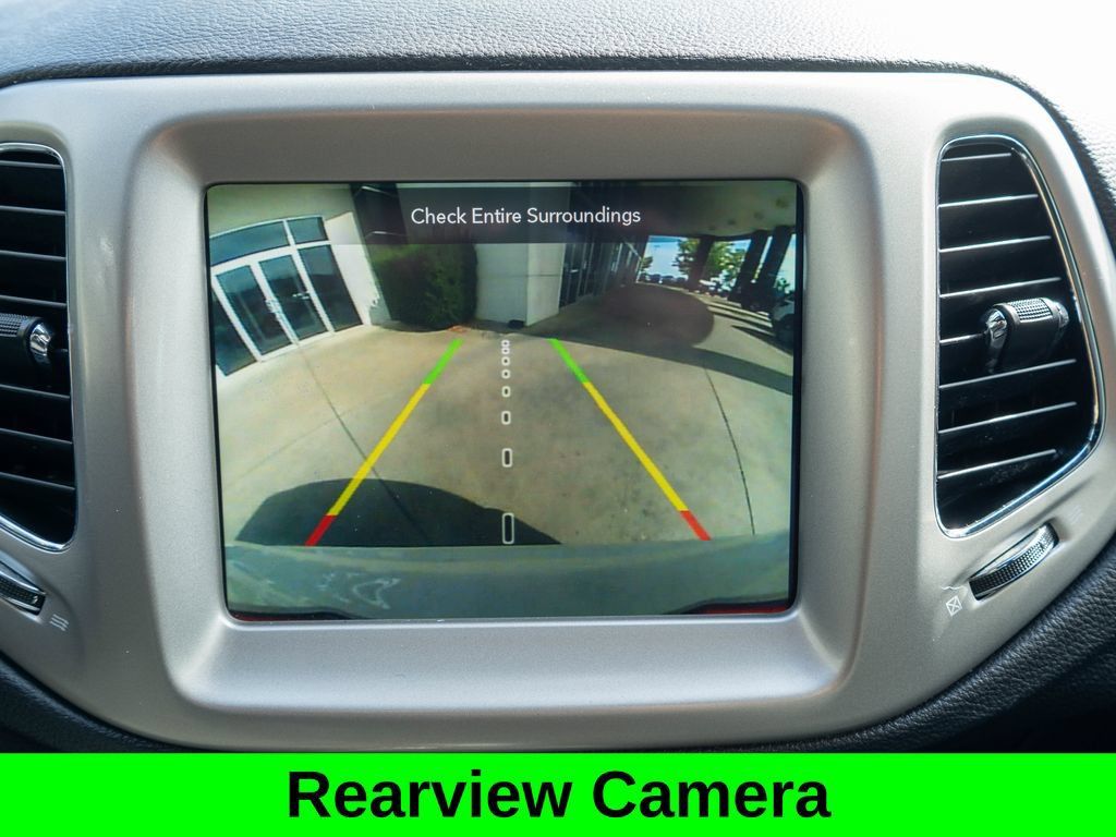 Used 2021 Jeep Compass Latitude w/ Sun and Sound Group AWD/4WD image 24