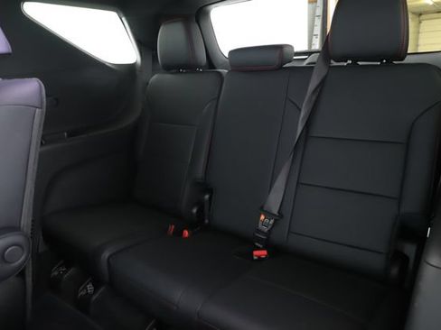 Used 2026 Chevrolet Traverse Z71 AWD/4WD image 28