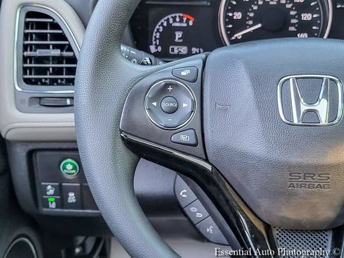 Used 2022 Honda HR-V EX image 16