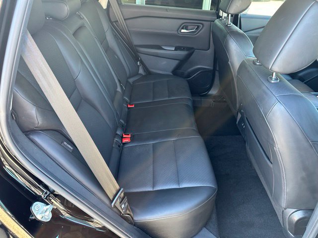 Used 2024 Nissan Rogue SV w/ SV Premium Package AWD/4WD image 19