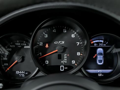 Used 2022 Porsche 718 Cayman GTS image 24