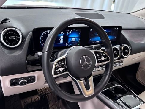 Certified 2023 Mercedes-Benz GLA 250 4MATIC image 10