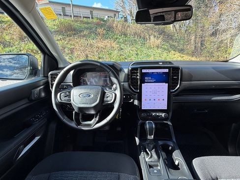 Used 2024 Ford Ranger XLT image 11