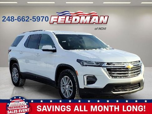Used 2023 Chevrolet Traverse LT image 8