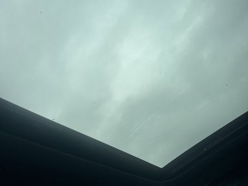 Used 2023 Chevrolet Traverse High Country w/ LPO, Cargo Package AWD/4WD image 29