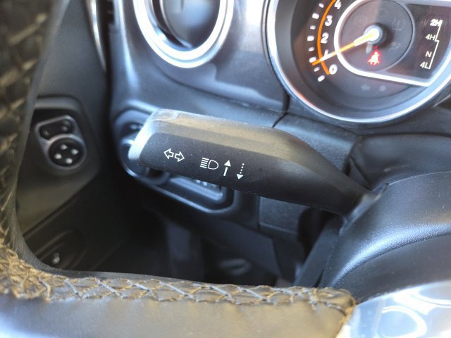 Used 2022 Jeep Wrangler Unlimited Sahara AWD/4WD image 55