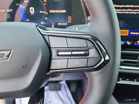 New 2025 Chevrolet Equinox EV RS w/ Convenience Package II image 16