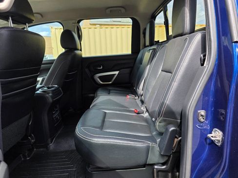 Used 2017 Nissan Titan PRO-4X w/ Pro-4x Convenience Package image 32