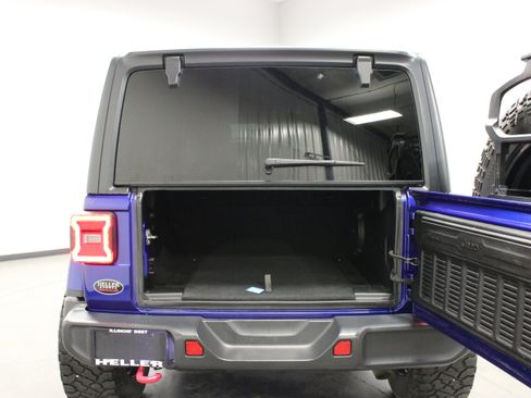 Used 2018 Jeep Wrangler Unlimited Rubicon AWD/4WD image 13