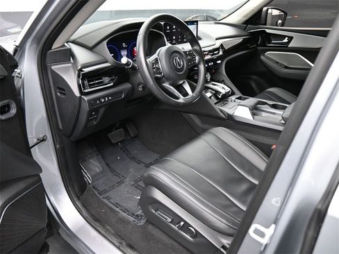 Used 2024 Acura MDX FWD w/ Technology Package image 2