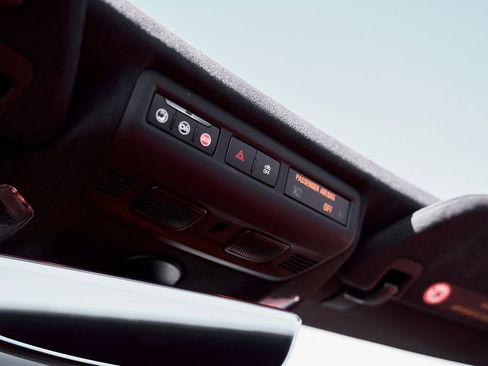 Used 2020 Chevrolet Corvette Stingray Premium Cpe w/ 3LT Preferred Equipment Group image 70