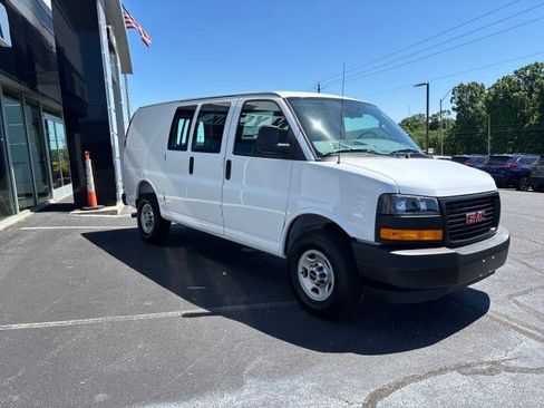 New 2026 GMC Savana 2500 w/ Driver Convenience Package RWD image 4