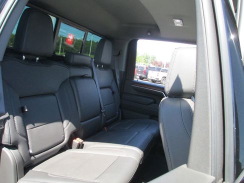 Used 2024 GMC Sierra 2500 Denali w/ Denali Reserve Package AWD/4WD image 26