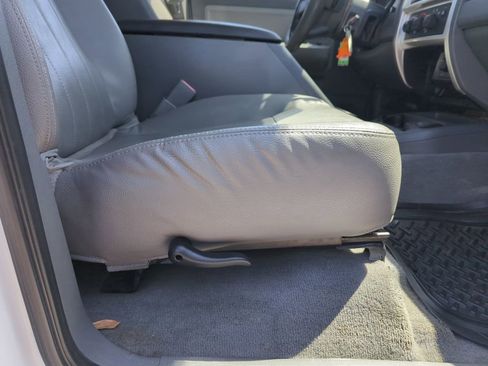 Used 2005 Dodge Dakota Laramie AWD/4WD image 34