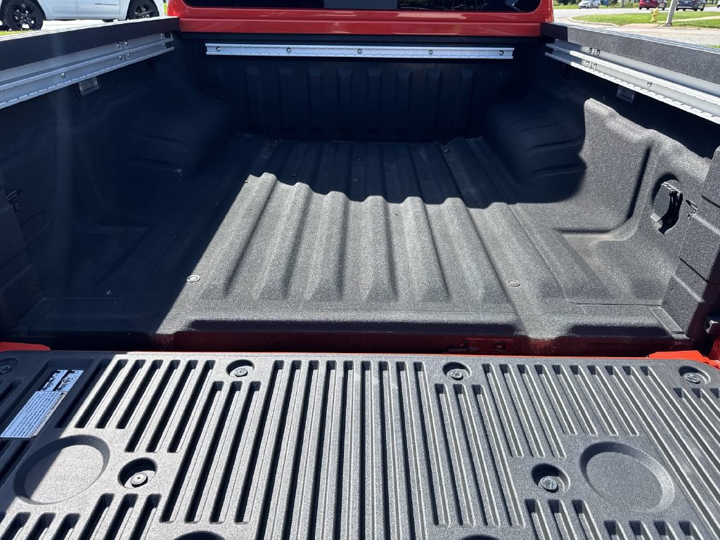 Certified 2025 Nissan Frontier PRO-4X w/ Pro Premium Package AWD/4WD image 22