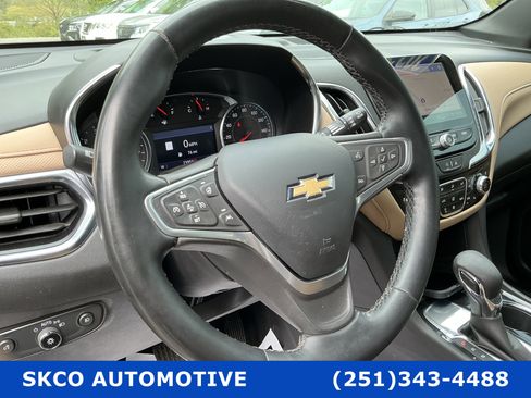Used 2023 Chevrolet Equinox Premier image 19