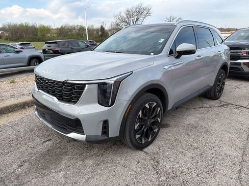 Used 2025 Kia Sorento EX w/ Panoramic Sunroof Package image 1