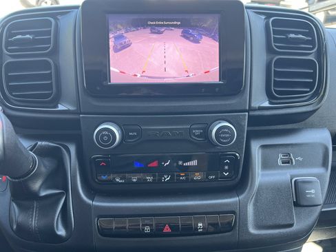 Used 2025 RAM ProMaster 2500 w/ U-Haul Equipment Group FWD image 4