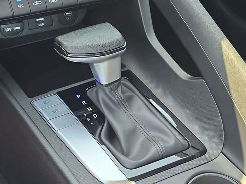 New 2026 Hyundai Elantra SE w/ Cargo Package FWD image 34