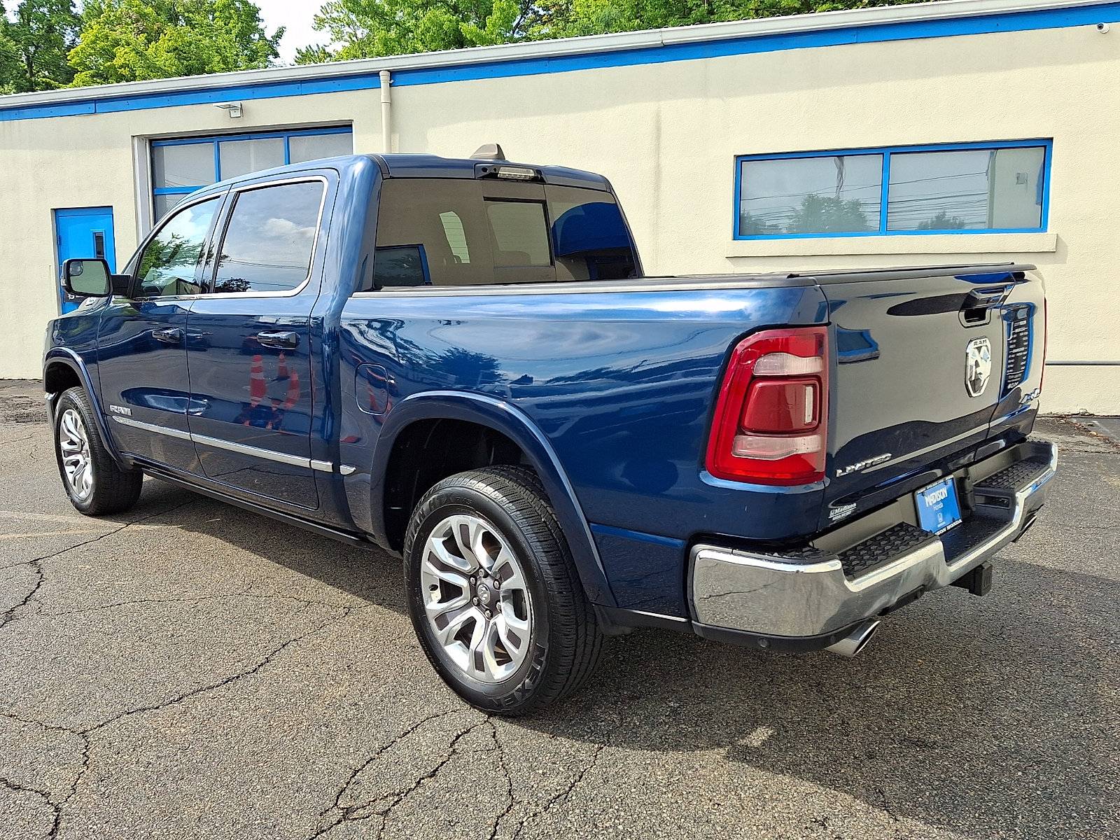 Used 2024 RAM 1500 Limited AWD/4WD image 6