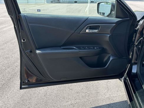 Used 2017 Honda Accord Sport Special Edition image 5