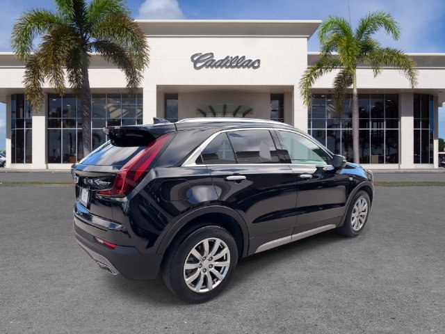 Used 2023 Cadillac XT4 Premium Luxury w/ Technology Package FWD image 14