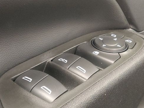 Used 2022 Chevrolet Equinox LT w/ Driver Convenience Package FWD image 27