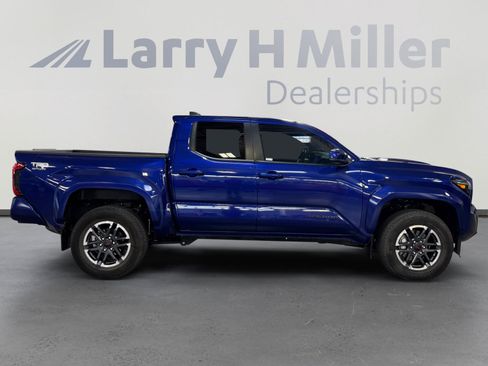 Certified 2024 Toyota Tacoma TRD Sport AWD/4WD image 6