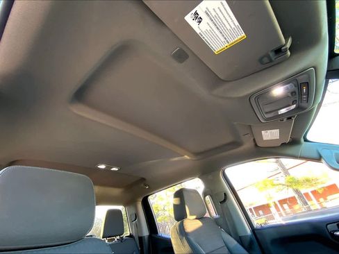 Used 2022 Chevrolet Silverado 1500 Custom image 13