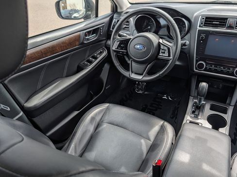 Used 2018 Subaru Outback 2.5i Limited image 9