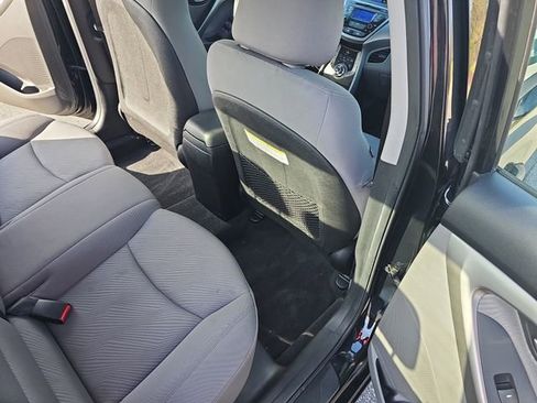 Used 2013 Hyundai Elantra GLS w/ Preferred Pkg image 11