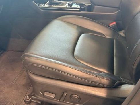 Used 2025 Kia Sportage EX AWD/4WD image 8