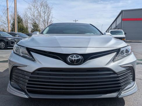 Used 2023 Toyota Camry LE image 6