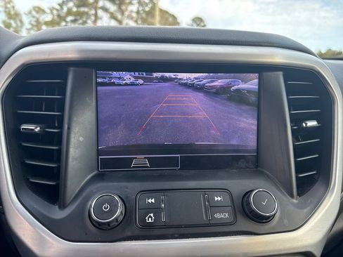 Used 2020 GMC Acadia SLE w/ Driver Convenience Package image 25