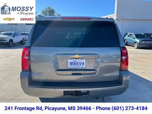 Used 2018 Chevrolet Suburban LS w/ Max Trailering Package image 5