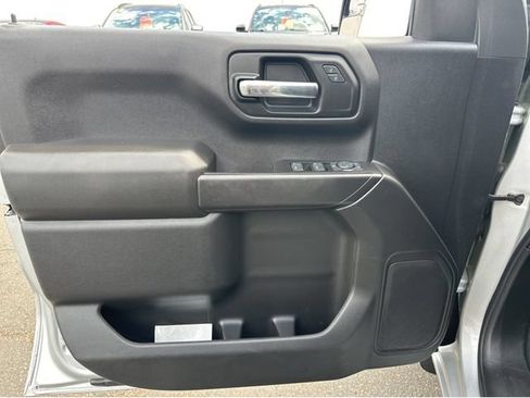 Certified 2022 Chevrolet Silverado 1500 Custom RWD image 5
