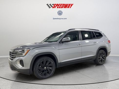 Certified 2024 Volkswagen Atlas SE AWD/4WD image 11