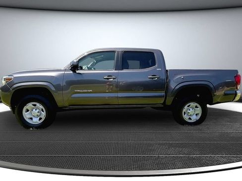 Used 2023 Toyota Tacoma SR5 RWD image 7