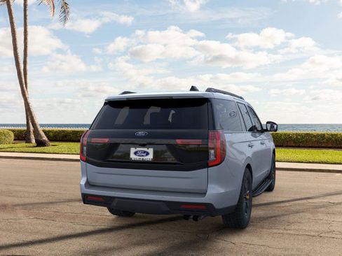 New 2026 Ford Expedition Tremor image 8