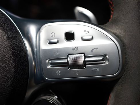 Used 2023 Mercedes-Benz CLA 35 AMG 4MATIC image 40