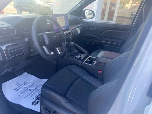 New 2026 Toyota 4Runner TRD Off-Road Premium AWD/4WD image 17