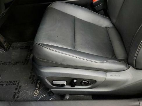 Used 2025 Lexus UX 300h FWD image 49