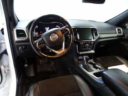 Used 2020 Jeep Grand Cherokee Altitude image 5