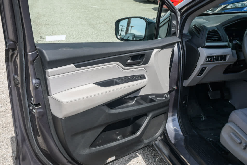 Used 2023 Honda Odyssey EX image 28