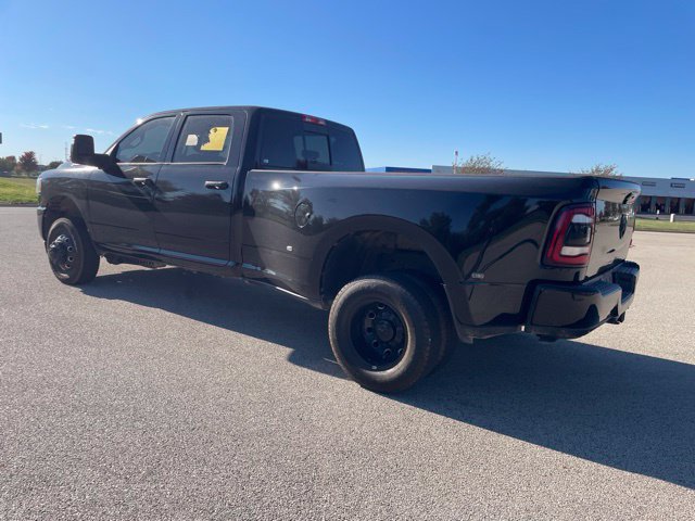 Used 2024 RAM 3500 Big Horn w/ Night Edition AWD/4WD image 4
