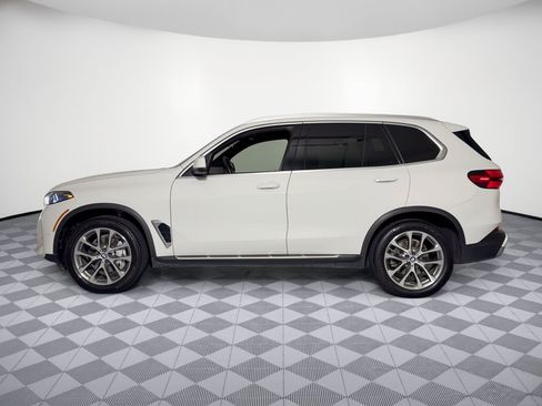 Used 2026 BMW X5 sDrive40i RWD image 2